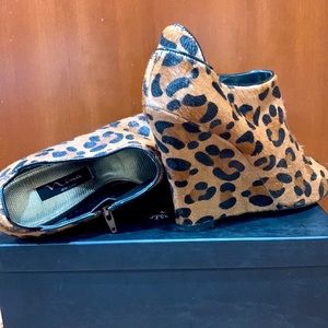NINA SHOES / LEOPARD PRINT PEEP TOE BOOTIES